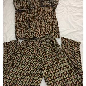 Silk VS Pajamas Two Piece