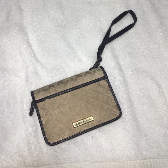 Authentic Tommy Hilfiger wristlet