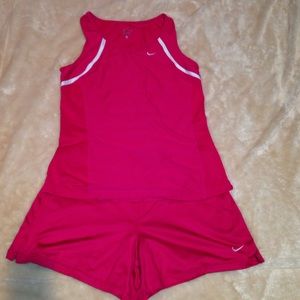 Nike pink tennis outfit