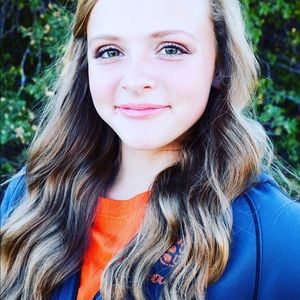 Meet your Posher, Haylee