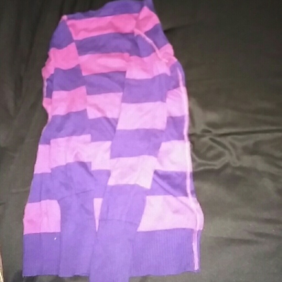 Pink and purple sweater - Picture 3 of 3