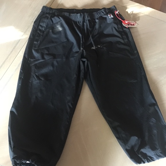 Ladies 3/4 Athletic Black Pant