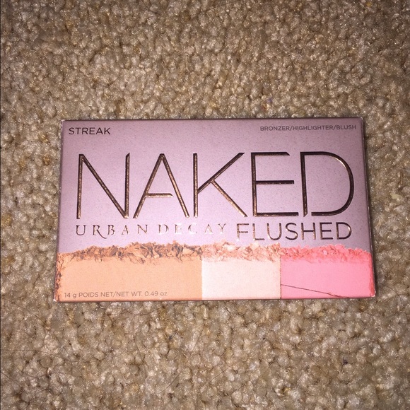 Urban Decay Naked Flushed