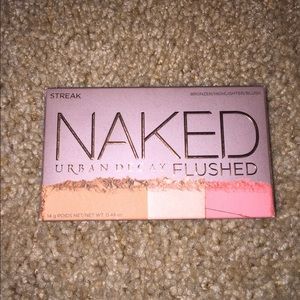 Urban Decay Naked Flushed