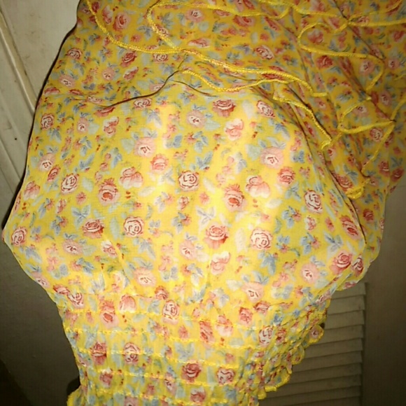 Floral top - Picture 2 of 4