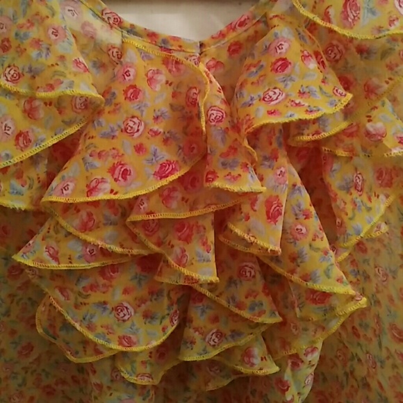 Floral top - Picture 4 of 4