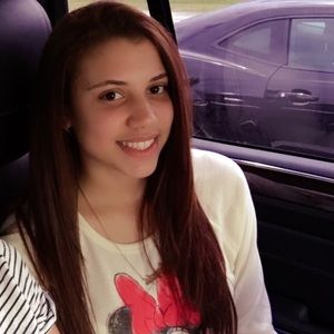 Meet your Posher, Ivania