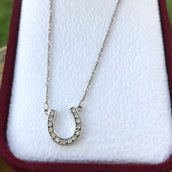 14k white gold Horseshoe necklace with diamonds