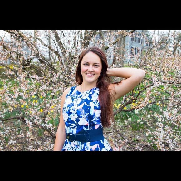 Meet your Posher, Katie - Picture 1 of 1