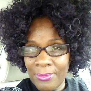 Meet your Posher, Peggie