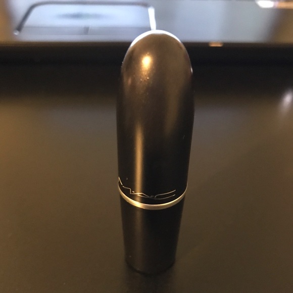 MAC Syrup Lipstick