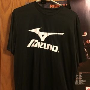 Mizuno performance t-shirt!