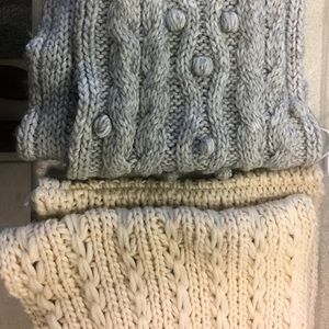 Lot of 2 Abercrombie infinity scarves