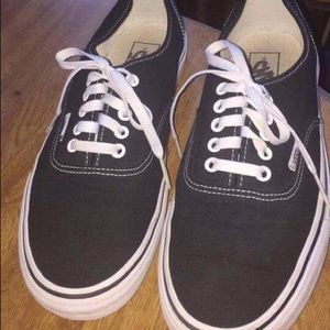 black low top vans