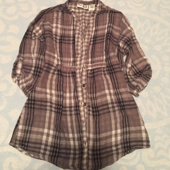 Grey plaid shirt
