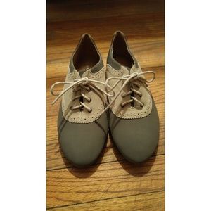 Old fashioned/vintage shoes