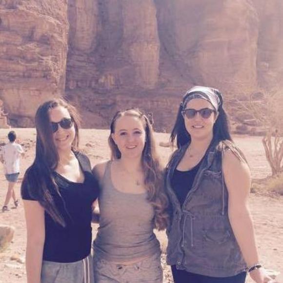 Meet your Posher, Yael