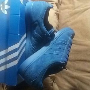 Adidas superstars size 9.5 blue