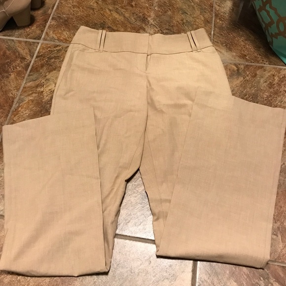 The limited dress pants. THE LIMITED IS CLOSING!