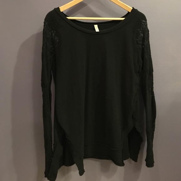 Free people sweatshirt