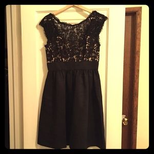 Classic but edgy evening dress ready to dazzle