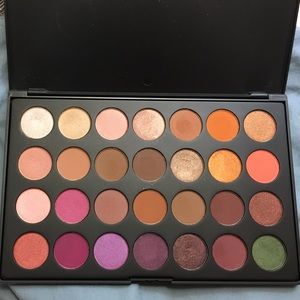 Jaclyn Hill Favorites Palette