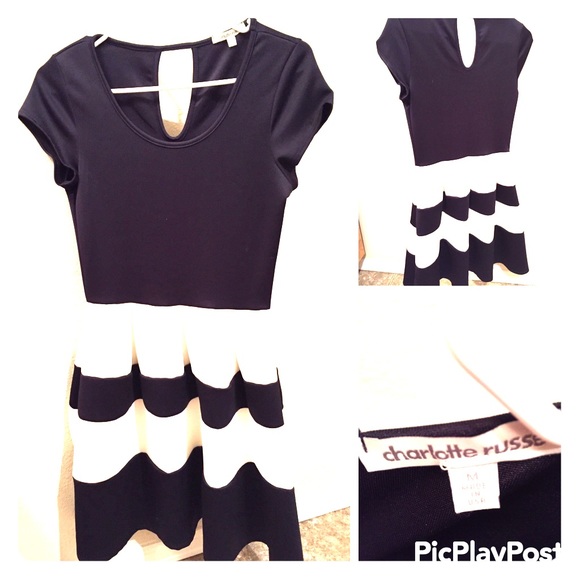 NWOT 🎉Charlotte Russe Midi Dress