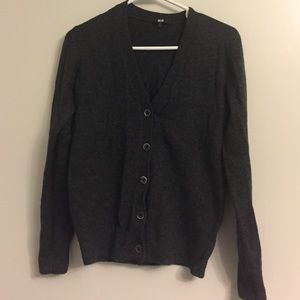 Uniqlo v-neck cardigan
