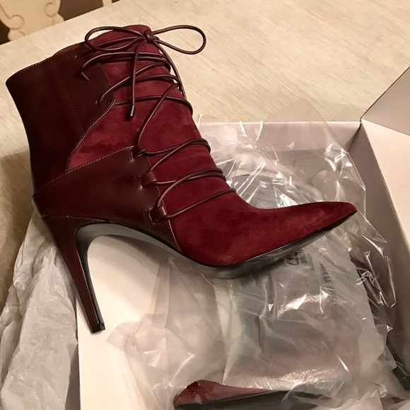 NINE WEST CRISSCROSSED LEATHER SUEDE BOOTIES