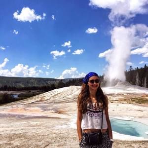 Meet your Posher, Mira