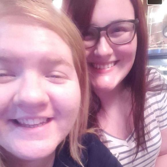 Meet your Posher, Lindsey - Picture 1 of 1