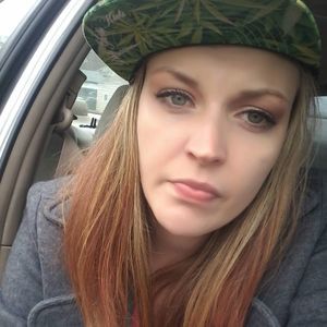 Meet your Posher, Aly