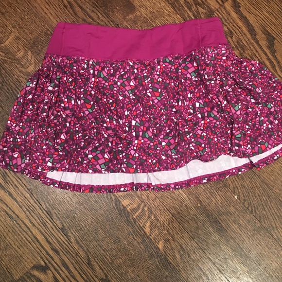 Lululemon size 6 tennis skirt