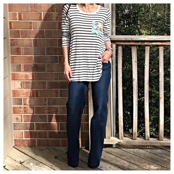 🆕 Floral back tunic ONE HOUR SALE - Picture 6 of 7