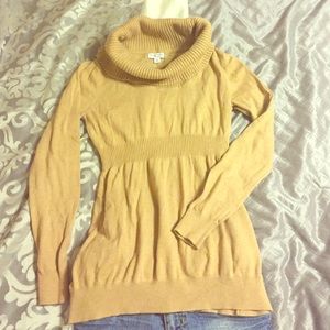Maternity Sweater, tan, comfy & flattering