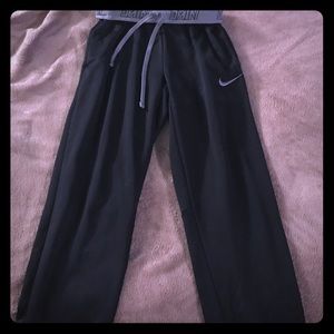 Nike therma fit sweatpants