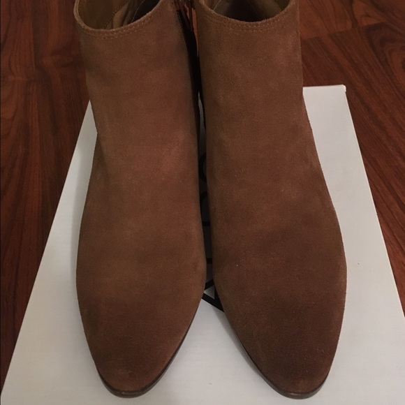 Aldo size 8.5 used mid ankle boot with side zip