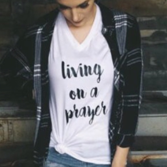 White Living On A Prayer Graphic Tee Shirt S M L - Picture 2 of 2