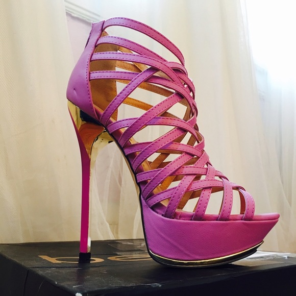 Lilac Strappy Beauties