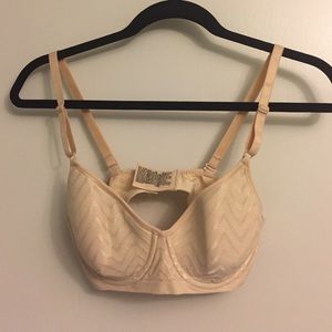 Hanes underwire bra