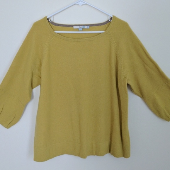 Cashmere Boden sulfur color sweater