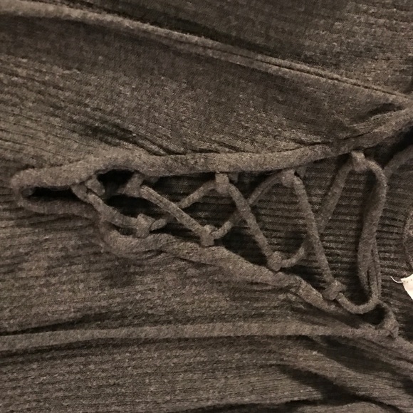 Gray ribbed Laceup tank - Picture 3 of 4