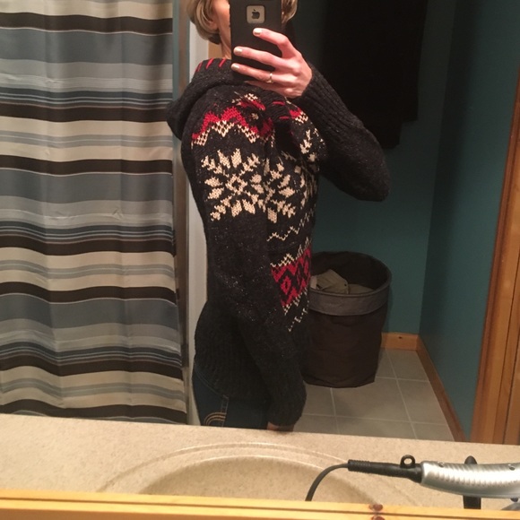 SOLD!!!Maurice's sweater (never worn) - Picture 2 of 4
