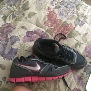 Nike shoes final sale!
