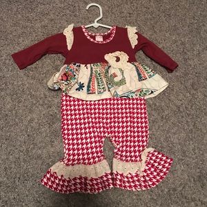 Worn once.. ruffles galore. Cute cute cute!