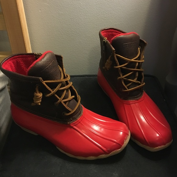 womens red duck boots