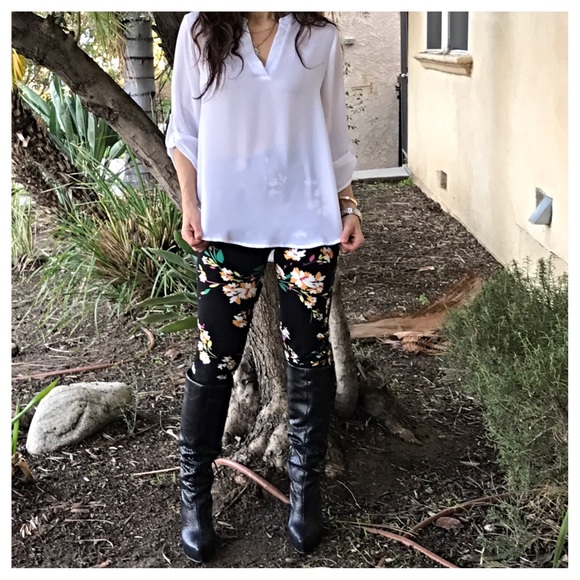 ✨LAST ONES✨white chiffon blouse - Picture 2 of 5