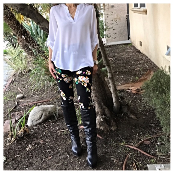 ✨LAST ONES✨white chiffon blouse - Picture 3 of 5