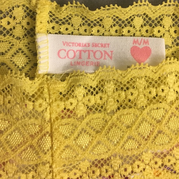 Victoria's Secret low-rise hiphugger - Picture 3 of 3