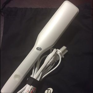 T3 Flat Iron